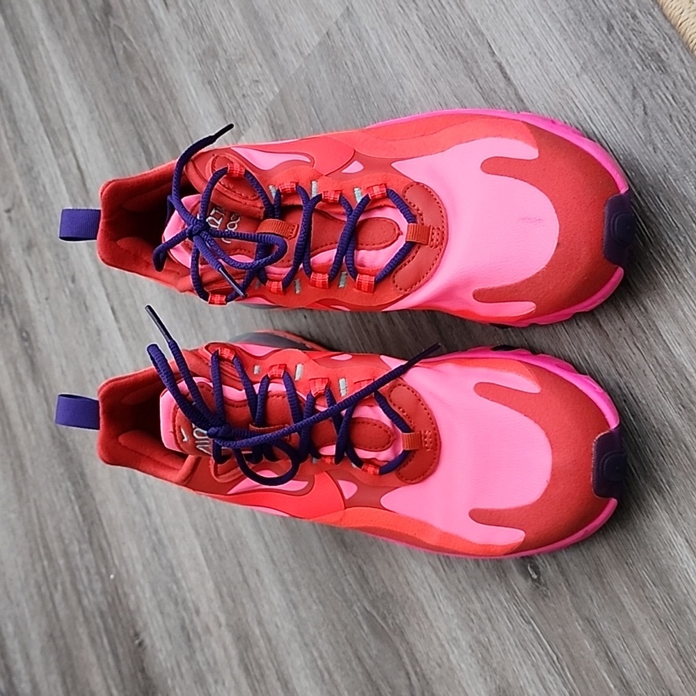 Nike React 270